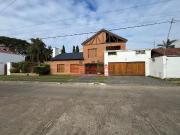 Venta de espectacular Casa 5 o mas ambientes en Concordia