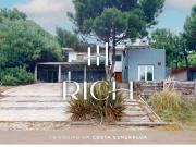 Venta de espectacular Casa 5 o mas ambientes en Costa...