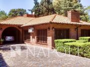 Venta de espectacular Casa 5 o mas ambientes en Ezeiza