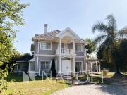 Venta de espectacular Casa 5 o mas ambientes en Ezeiza...