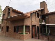 Venta de espectacular Casa 5 o mas ambientes en...