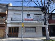 Venta de espectacular Casa 5 o mas ambientes en Floresta