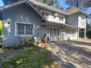 Venta de espectacular Casa 5 o mas ambientes en Ituzaingó