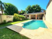 Venta de espectacular Casa 5 o mas ambientes en Ituzaingó