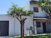 Venta de espectacular Casa 5 o mas ambientes en La...