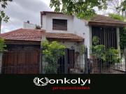 Venta de espectacular Casa 5 o mas ambientes en La...