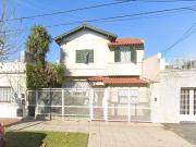 Venta de espectacular Casa 5 o mas ambientes en La...
