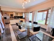 Venta de espectacular Casa 5 o mas ambientes en La...