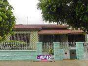 Venta de espectacular Casa 5 o mas ambientes en La...