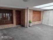 Venta de espectacular Casa 5 o mas ambientes en La Plata