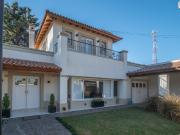 Venta de espectacular Casa 5 o mas ambientes en La Plata...
