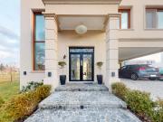 Venta de espectacular Casa 5 o mas ambientes en La Plata...