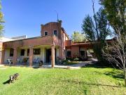 Venta de espectacular Casa 5 o mas ambientes en La Plata...