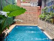 Venta de espectacular Casa 5 o mas ambientes en Liniers