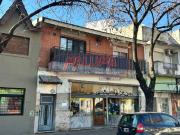 Venta de espectacular Casa 5 o mas ambientes en Liniers