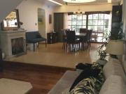 Venta de espectacular Casa 5 o mas ambientes en Mataderos