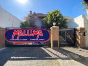 Venta de espectacular Casa 5 o mas ambientes en Mataderos