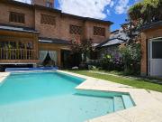 Venta de espectacular Casa 5 o mas ambientes en Neuquén