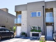 Venta de espectacular Casa 5 o mas ambientes en Pilar