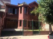 Venta de espectacular Casa 5 o mas ambientes en Quilmes