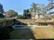 Venta de espectacular Casa 5 o mas ambientes en Quilmes