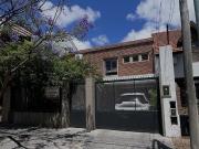Venta de espectacular Casa 5 o mas ambientes en Quilmes
