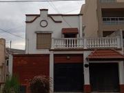Venta de espectacular Casa 5 o mas ambientes en Quilmes...