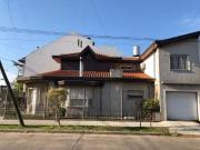 Venta de espectacular Casa 5 o mas ambientes en Quilmes...