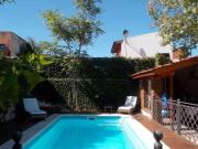 Venta de espectacular Casa 5 o mas ambientes en Quilmes...