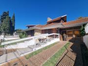 Venta de espectacular Casa 5 o mas ambientes en Quilmes...