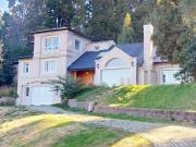 Venta de espectacular Casa 5 o mas ambientes en San...