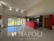 Venta de espectacular Casa 5 o mas ambientes en San...