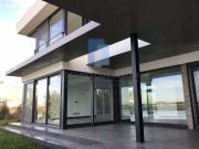 Venta de espectacular Casa 5 o mas ambientes en Tigre...