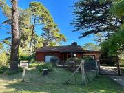 Venta de espectacular Casa 5 o mas ambientes en Villa Gesell