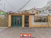 Venta de espectacular Casa 5 o mas ambientes en Villa...