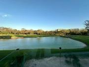 Venta de espectacular casa con vista a campo y lago,...