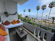 ¡Venta de espectacular casa frente al mar en el malecón...