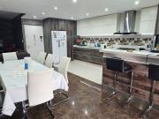 Venta de espectacular Departamento 4 ambientes en La...
