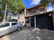 Venta de espectacular Departamento 4 ambientes en Tres...