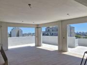 Venta de espectacular Departamento 4 ambientes en Villa...