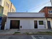 Venta de espectacular Galpón De 300 a 500 mts. en La...