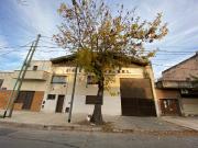 Venta de espectacular Galpón De 300 a 500 mts. en Villa...