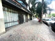 Venta de espectacular Local en Villa Luro