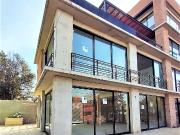 Venta de espectacular Local Entre 30 y 60 mts. en Pilar