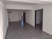 Venta de espectacular Local Más de 100 mts. en Centro /...