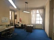 Venta de espectacular Local Más de 100 mts. en Centro /...