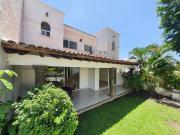 VENTA DE EXCELENTE CASA CON ACABADOS DE PRIMERA FRACC....