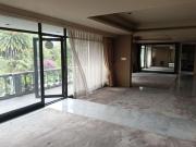 Venta de Excelente Casa para Remodelar en Calle Cerrada...