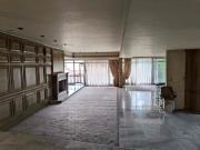 Venta de Excelente Casa para Remodelar en Calle Cerrada...