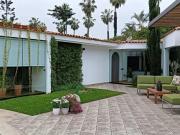 Venta de Exclusiva Casa con Piscina en La Encantada de Villa